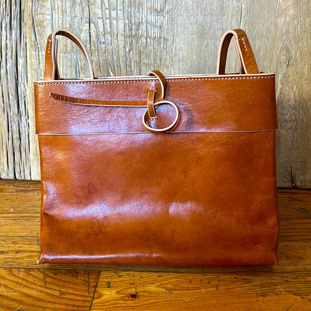 Kara warm brown shoulder bag